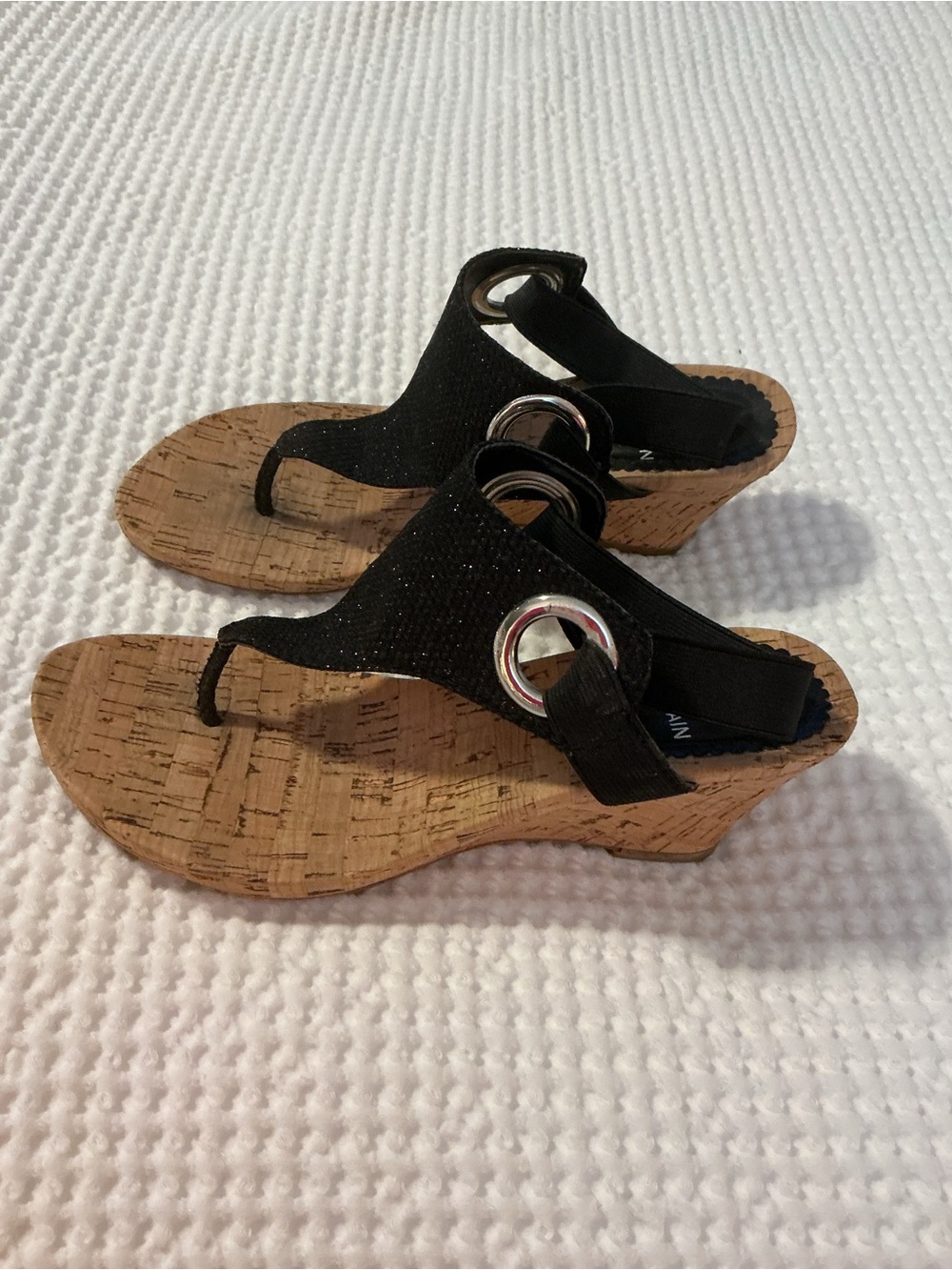 White Mountain Black Cork Wedge Sandals with Silver Ring